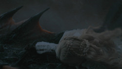 extant_GameOfThrones_8x03-TheLongNight_1724