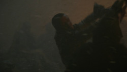 extant_GameOfThrones_8x03-TheLongNight_1906
