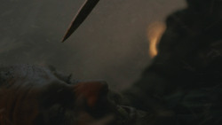 extant_GameOfThrones_8x03-TheLongNight_1946