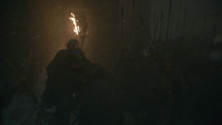 extant_GameOfThrones_8x03-TheLongNight_2424