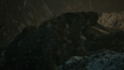 extant_GameOfThrones_8x03-TheLongNight_2508