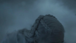 extant_GameOfThrones_8x03-TheLongNight_2686