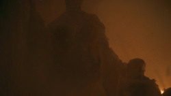 extant_GameOfThrones_8x03-TheLongNight_3837