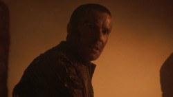 extant_GameOfThrones_8x03-TheLongNight_3876