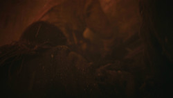 extant_GameOfThrones_8x03-TheLongNight_3978