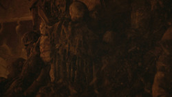 extant_GameOfThrones_8x03-TheLongNight_3980