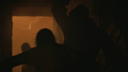 extant_GameOfThrones_8x03-TheLongNight_4201