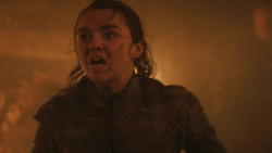 extant_GameOfThrones_8x03-TheLongNight_4244