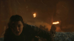extant_GameOfThrones_8x03-TheLongNight_4377