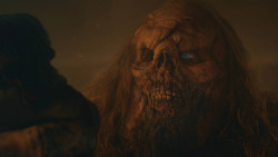 extant_GameOfThrones_8x03-TheLongNight_4436