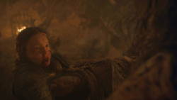 extant_GameOfThrones_8x03-TheLongNight_4437