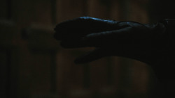 extant_GameOfThrones_8x03-TheLongNight_4679