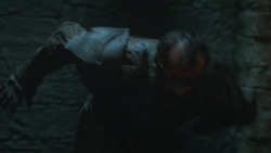 extant_GameOfThrones_8x03-TheLongNight_5484