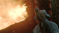 extant_GameOfThrones_8x03-TheLongNight_6101