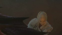 extant_GameOfThrones_8x03-TheLongNight_6104