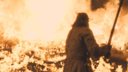 extant_GameOfThrones_8x03-TheLongNight_6697