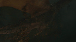 extant_GameOfThrones_8x03-TheLongNight_6827