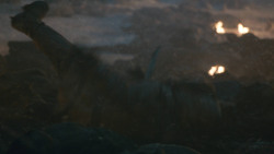 extant_GameOfThrones_8x03-TheLongNight_6843