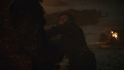 extant_GameOfThrones_8x03-TheLongNight_7048
