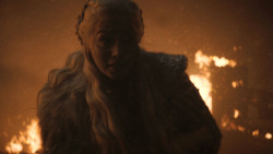 extant_GameOfThrones_8x03-TheLongNight_7077