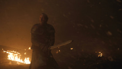 extant_GameOfThrones_8x03-TheLongNight_7080