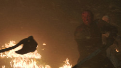 extant_GameOfThrones_8x03-TheLongNight_7083