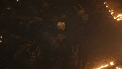 extant_GameOfThrones_8x03-TheLongNight_7091