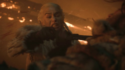 extant_GameOfThrones_8x03-TheLongNight_7293