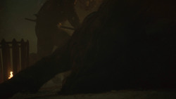 extant_GameOfThrones_8x03-TheLongNight_7400