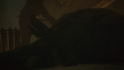 extant_GameOfThrones_8x03-TheLongNight_7401