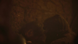 extant_GameOfThrones_8x03-TheLongNight_7459