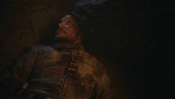 extant_GameOfThrones_8x03-TheLongNight_7966