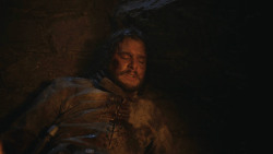 extant_GameOfThrones_8x03-TheLongNight_7971