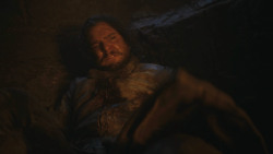 extant_GameOfThrones_8x03-TheLongNight_7973
