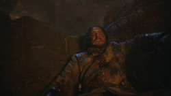 extant_GameOfThrones_8x03-TheLongNight_7976