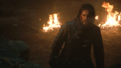 extant_GameOfThrones_8x03-TheLongNight_8253