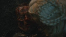 extant_GameOfThrones_8x03-TheLongNight_8347