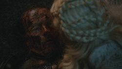 extant_GameOfThrones_8x03-TheLongNight_8354
