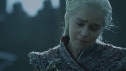 extant_GameOfThrones_8x04-TheLastOfTheStarks_0046