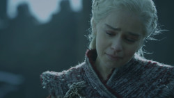extant_GameOfThrones_8x04-TheLastOfTheStarks_0047
