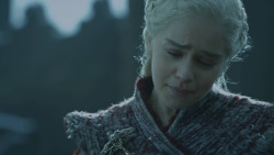 extant_GameOfThrones_8x04-TheLastOfTheStarks_0048