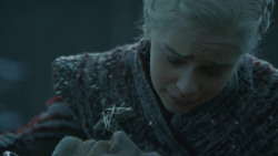 extant_GameOfThrones_8x04-TheLastOfTheStarks_0055