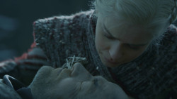 extant_GameOfThrones_8x04-TheLastOfTheStarks_0077