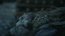 extant_GameOfThrones_8x04-TheLastOfTheStarks_0402