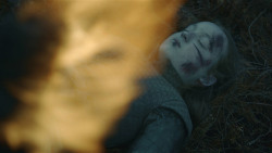 extant_GameOfThrones_8x04-TheLastOfTheStarks_0476