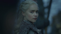 extant_GameOfThrones_8x04-TheLastOfTheStarks_0487