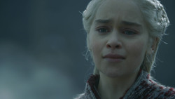 extant_GameOfThrones_8x04-TheLastOfTheStarks_0535