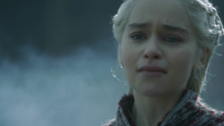 extant_GameOfThrones_8x04-TheLastOfTheStarks_0537