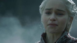 extant_GameOfThrones_8x04-TheLastOfTheStarks_0539