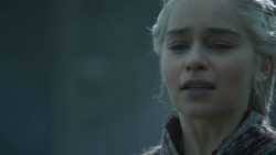 extant_GameOfThrones_8x04-TheLastOfTheStarks_0541